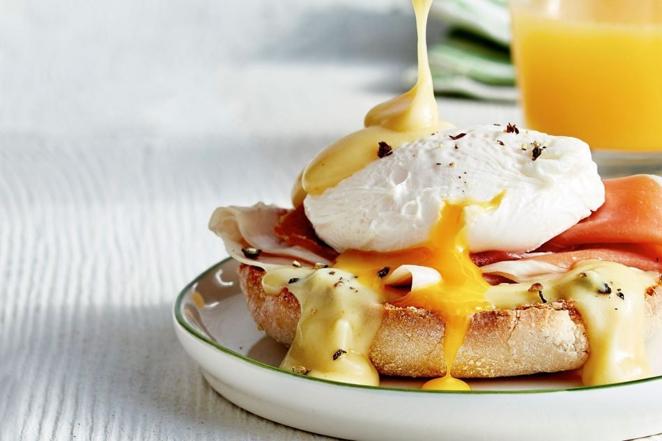 Clean Eggs Benedict